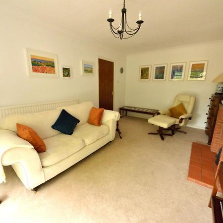 Villa Cosy House, A Train Spotter'S Delight! New Alresford Exterior foto