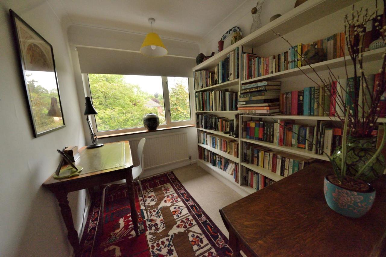 Villa Cosy House, A Train Spotter'S Delight! New Alresford Exterior foto